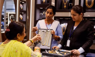 Thị trường tài chính toàn cầu biến động mạnh 