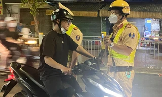 CSGT lập chốt sát nhà hàng tiệc cưới, nhiều người ở TPHCM bị phạt