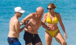 Rắc rối quyền thừa kế khiến tỷ phú 92 tuổi hủy hôn lần thứ 5