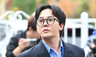 Truyền thông và cảnh sát đổ lỗi cho nhau khi G-Dragon xét nghiệm âm tính