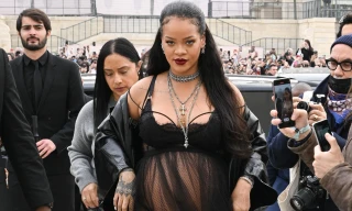 Nữ ca sĩ giàu nhất thế giới bị tẩy chay