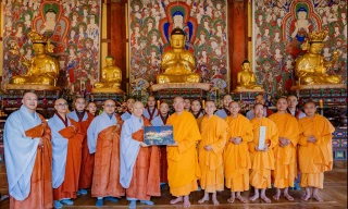 Thầy Thích Trúc Thái Minh hoằng pháp tại Hàn Quốc