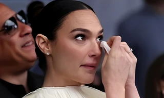 Biểu tình gây náo loạn Đại lộ Danh vọng 