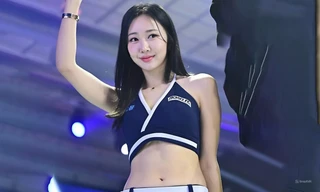 Nữ người mẫu đua xe qua đời ở tuổi 32 