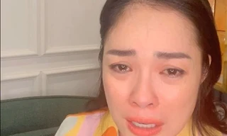 Dương Cẩm Lynh bị cắt vai vì nợ 6 tỷ đồng: Văn hóa tẩy chay đáng sợ thế nào?