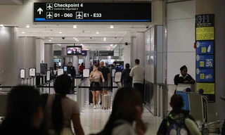 Lý do khách du lịch ồ ạt hủy chuyến đến Mỹ 