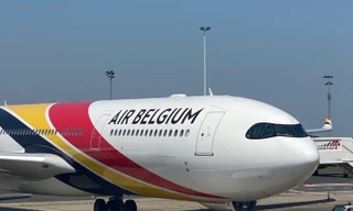 Một hãng hàng không tuyên bố phá sản