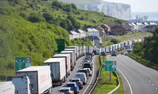 Người Anh sắp phải quét vân tay khi nhập cảnh vào EU 