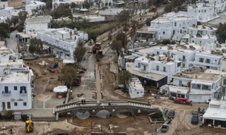 Cơn bão dữ dội tàn phá đảo du lịch nổi tiếng Hy Lạp