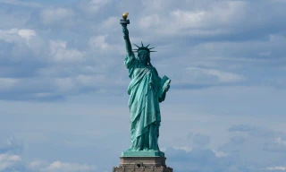 Mỹ bất ngờ bị 'đòi' tượng Nữ thần Tự do, chuyện gì vậy?