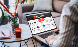 Lợi bất cập hại khi đặt chuyến bay dịp Black Friday?