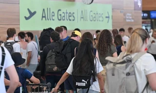 Phi vụ khách 2 lần ‘qua mặt’ an ninh lên máy bay không cần vé 