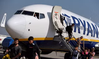 Phẫn nộ vì chuyến bay giải cứu bị ngăn chặn 