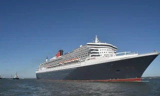 Hơn 200 người nhiễm bệnh trên du thuyền hạng sang 