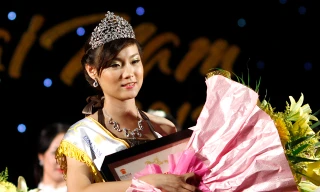 Mai Hương nhất cuộc thi Hương sắc Đại Nam 2012