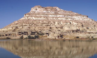 Vào ốc đảo giữa sa mạc Sahara