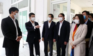 Đoàn kiểm tra công tác phòng chống Covid-19 tại Vĩnh Phúc.