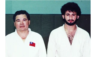 Tôi từng dạy võ cho Osama bin Laden!