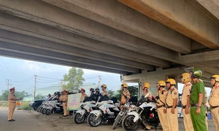 Cao điểm kiểm tra nồng độ cồn trên quốc lộ ở TPHCM