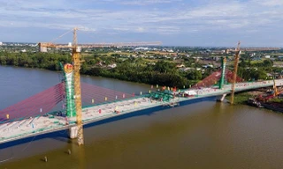 Xây thêm nhiều tuyến giao thông trọng điểm ở Long An