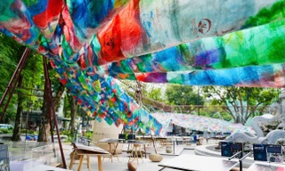 Độc đáo không gian nghệ thuật làm từ vật liệu tái chế ở Hà Nội