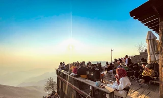 Giới trẻ nô nức đổ về 'thiên đường mây' Tà Xùa ngắm hoàng hôn