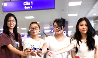 Hết miễn phí, metro Nhổn - ga Hà Nội vẫn ‘hút khách’ ngày cuối tuần