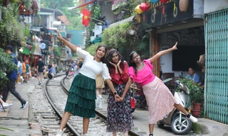 Cục Đường sắt kiến nghị dẹp bỏ 'phố cà phê đường tàu' Hà Nội