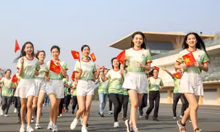 Dàn người đẹp Hoa hậu Việt Nam trên đường chạy 'Vì tương lai xanh'