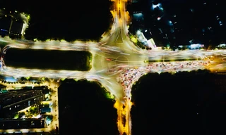 Nút giao không đèn đỏ đầu tiên ở Thủ đô hoạt động ra sao sau 1 năm thí điểm?