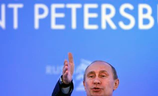 Tổng thống Nga Vladimir Putin trong hội nghị G20. Một trong những nội dung của hội nghị là vấn đề can thiệp quân sự vào Syria