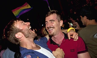 Bùng nổ đám cưới đồng tính ở New York