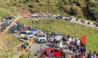 Du khách nườm nượp đến Hà Giang du xuân