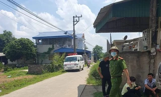 Phát hiện cặp vợ chồng tử vong trong tư thế ôm nhau