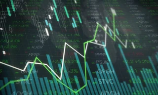 Sau 2 tuần giảm mạnh, chứng khoán đã đủ hấp dẫn để mua vào?