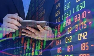 Lý do cổ đông lớn, người nhà lãnh đạo nhiều doanh nghiệp liên tục bán cổ phiếu 