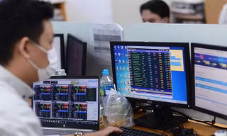 Cổ phiếu nhà Cường ‘đô la’ bị xả mạnh
