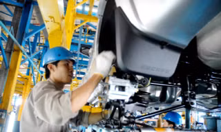 Giá trị sản xuất của ngành CNHT ô tô chỉ chiếm khoảng 2,7% tổng giá trị sản xuất của toàn ngành công nghiệp Ảnh: Như Ý