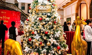 Khách sạn 5 sao ‘cháy’ bàn tiệc đêm giáng sinh