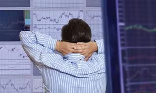 Biến động mạnh trên thị trường chứng khoán