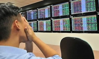 Phiên thứ hai từ đầu tuần chứng khoán Việt giảm mạnh nhất thế giới