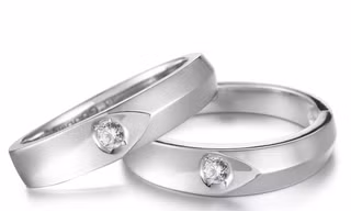 Tặng 1.000 nhẫn hạnh phúc