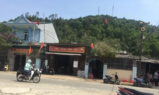 Đi lấy mật ong, nguyên cán bộ xã trượt chân xuống vách núi tử vong