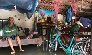 Vỡ kênh mương, hàng trăm hộ dân Nghệ An bị ngập sâu