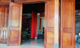 Hàng chục hộ dân bỗng dưng 'thoát nghèo' sau khi nhận tiền hỗ trợ COVID-19