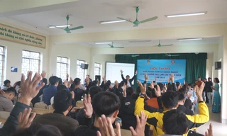 Hàng trăm sinh viên Nghệ An tham gia hội thảo Khởi nghiệp, định hướng việc làm