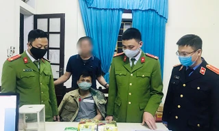 Huy động hàng chục cảnh sát vây bắt trùm ma túy trong đêm