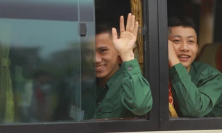 Hơn 1.000 thanh niên Hà Tĩnh lên đường nhập ngũ