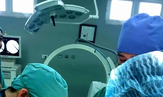 Lưỡi dao găm trong cơ thể chiến sỹ công an suốt 11 năm 