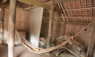 Bình dị kỷ vật trong ngôi nhà tranh thuở ấu thơ của Bác